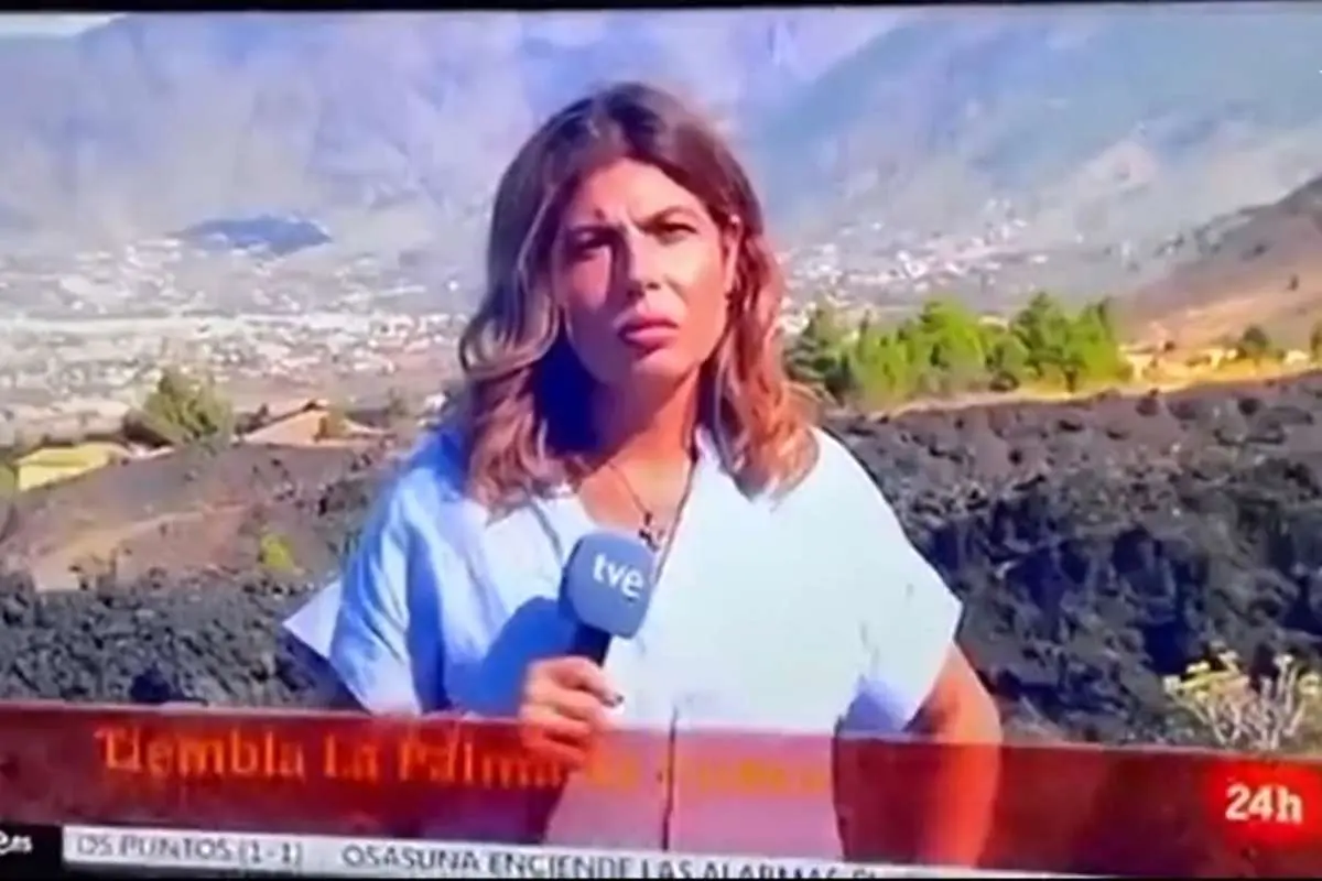 (ویدئو) وحشت خبرنگار زن از وقوع زلزله
