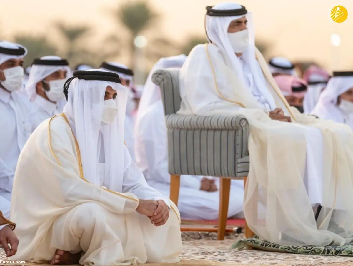 (ویدئو) عبای وارونه امیر قطر خبرساز شد