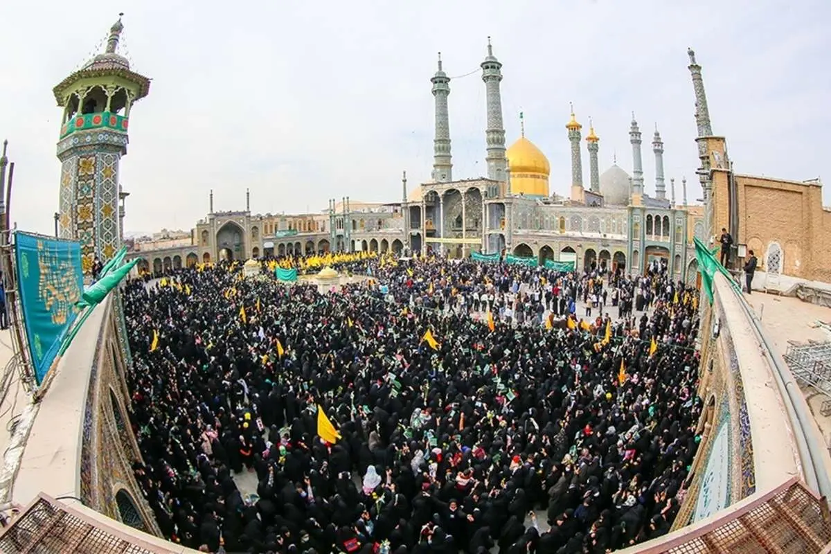 (تصاویر) استقبال نمادین از ورود حضرت معصومه(س) به قم