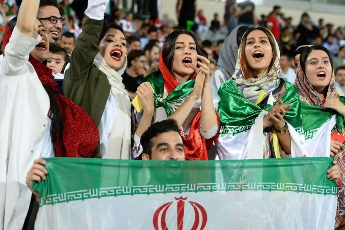 مجلس انقلابی و ورود زنان به ورزشگاه