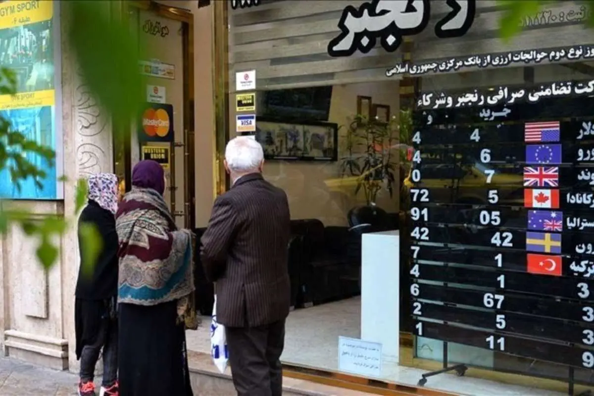 پیش بینی قیمت دلار؛ رکوردشکنیهای دلار ادامه دارد؟