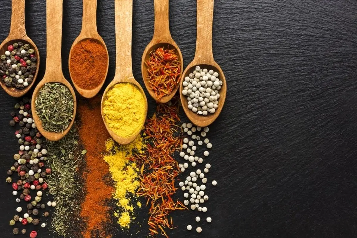 سبزی معطر و ادویه در غذا کمک کننده کاهش فشار خون