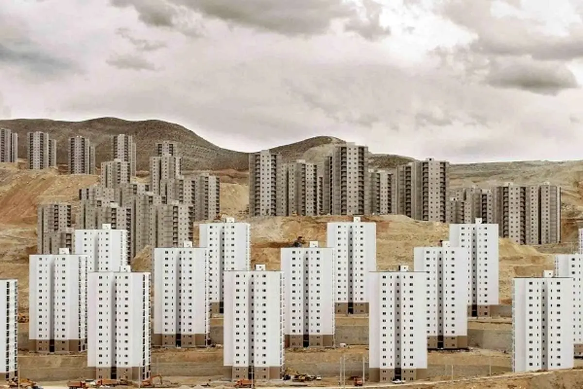 کدام مردان مجرد میتوانند در نهضت ملی مسکن ثبتنام کنند؟