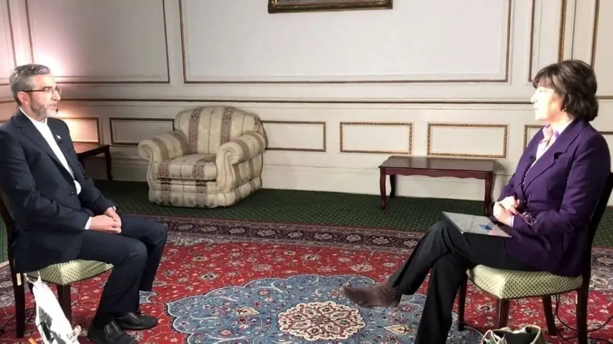 (ویدئو) رفتار عجیب کریستین امان‌پور در مصاحبه با علی باقری
