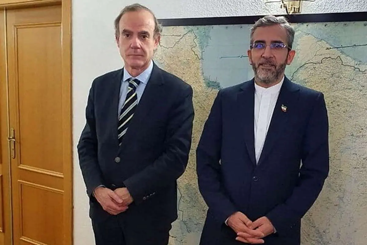 رایزنی «مورا» و «باقری» در مادرید درمورد مذاکرات وین
