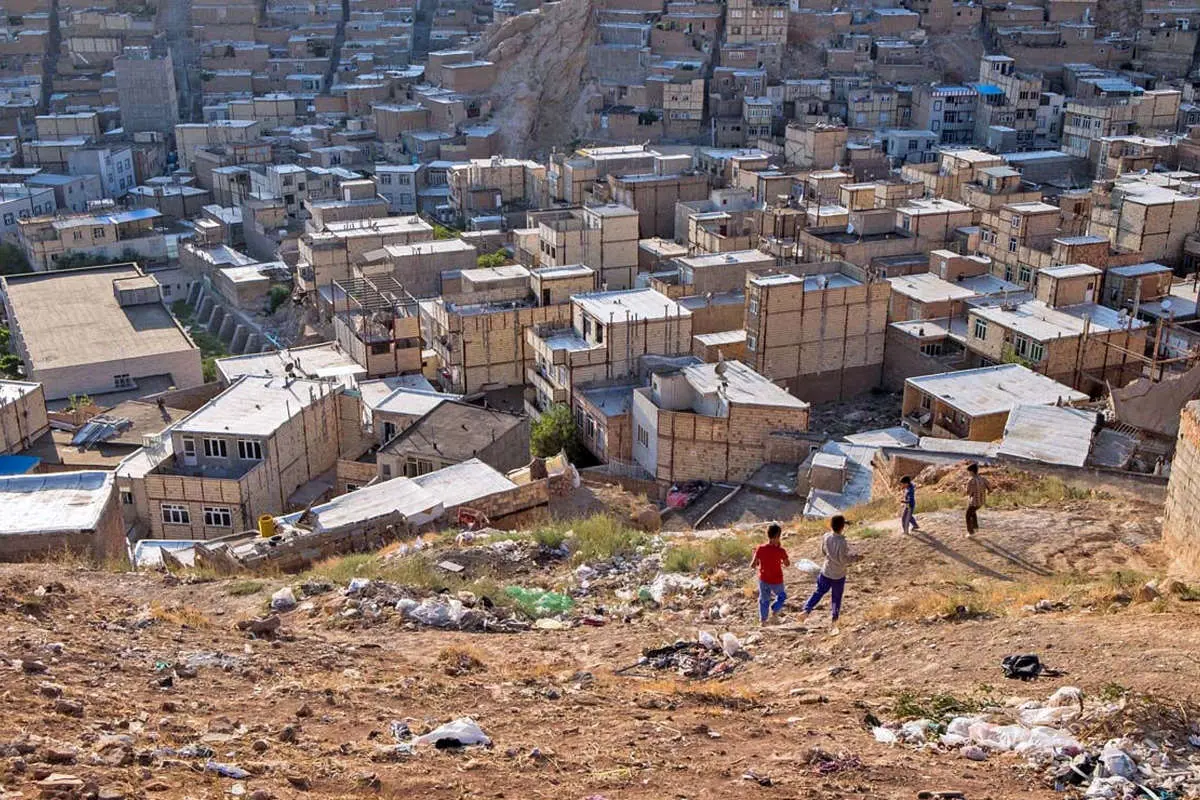 وزیر کشور: یک میلیون نفر در البرز حاشیه‌نشین هستند