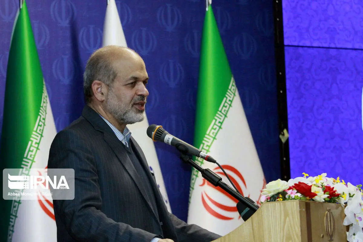 وزیر کشور: اگر جمهوری اسلامی نبود، دنیا تاریک بود