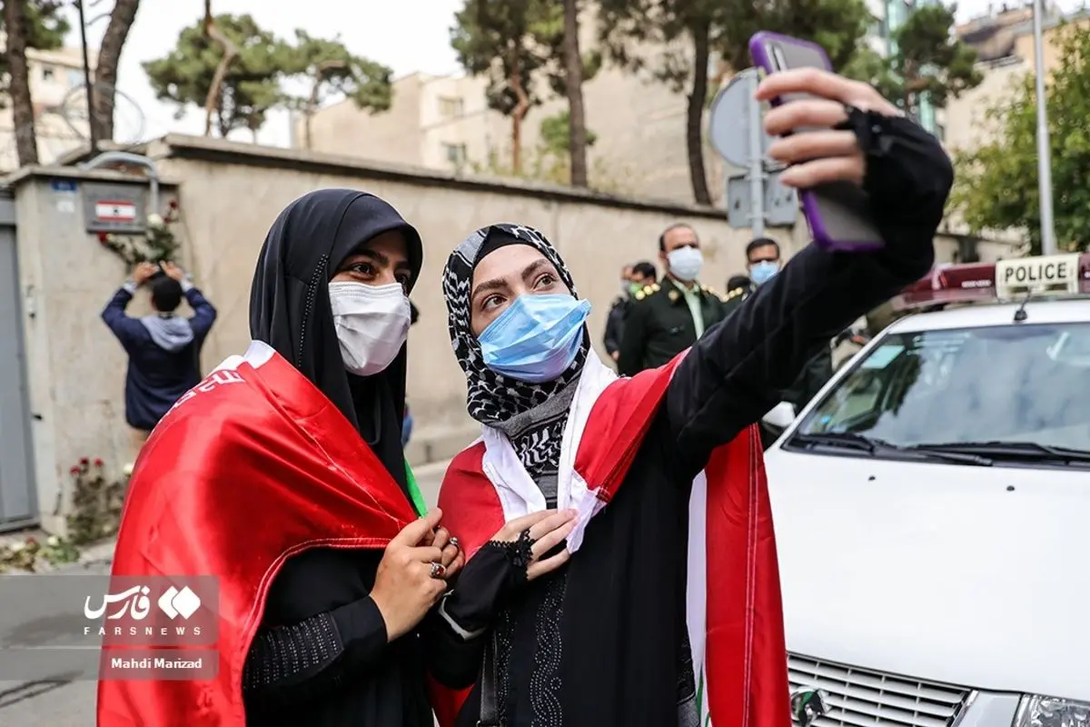 (تصاویر) تجمع دانشجویان مقابل سفارت لبنان در تهران