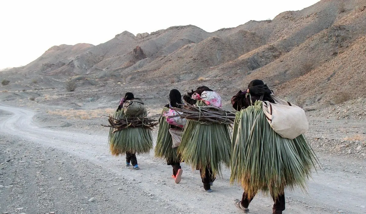 (تصاویر) زندگی دشوار زنان بشاگرد