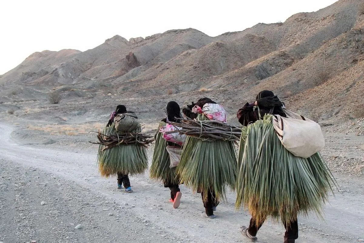 (تصاویر) زندگی دشوار زنان بشاگرد