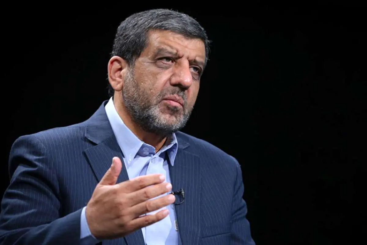 عزت الله ضرغامی باز هم زیر میز زد!