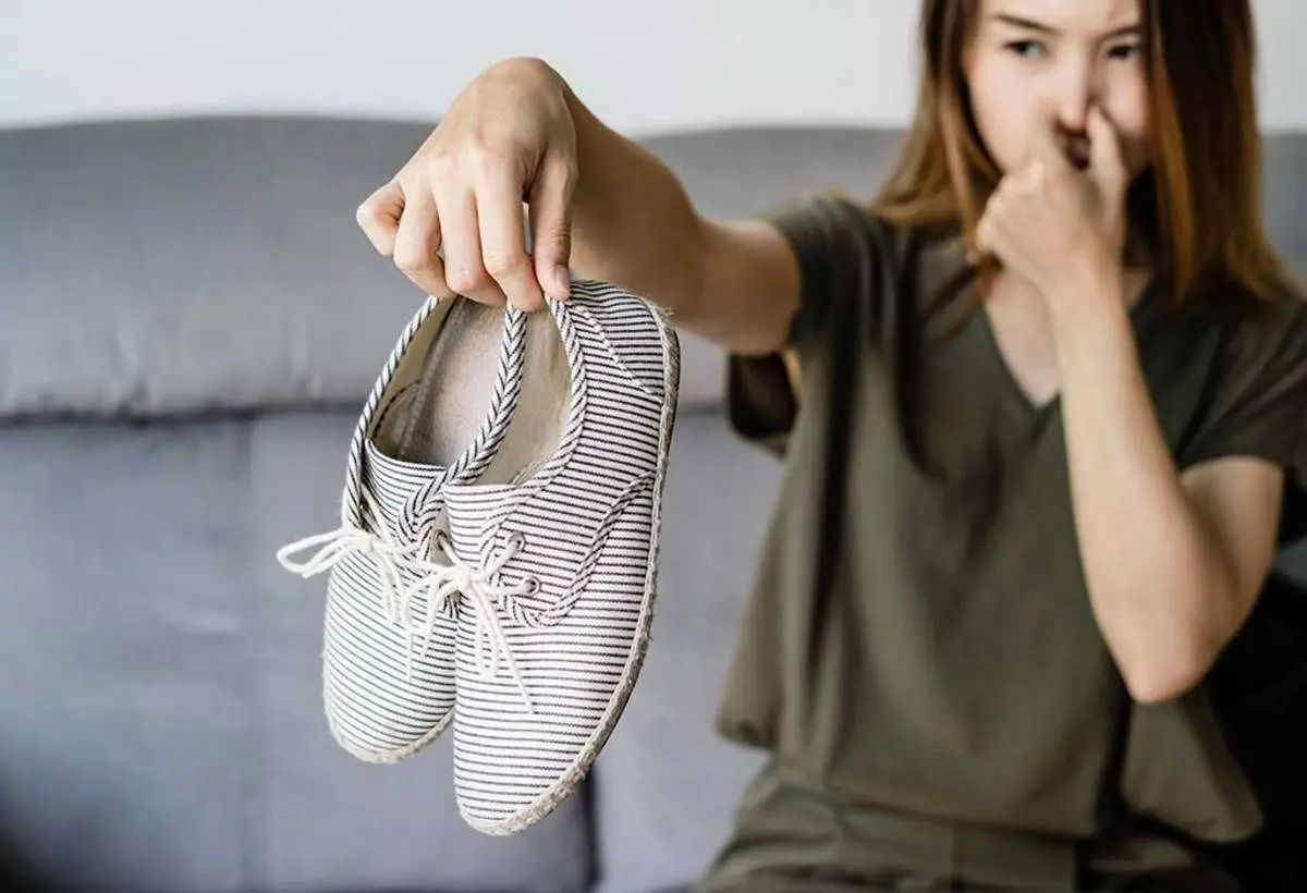 چگونه کفش‌های ورزشی را تمیز کنیم؟