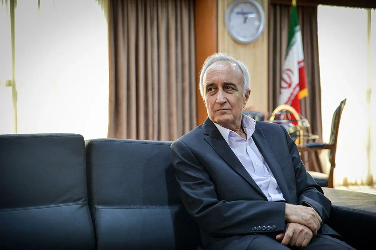موسی غنی‌نژاد: اگر تجارت رسمی نداشته باشید، نمی‌توانید اقتصاد را اداره کنید