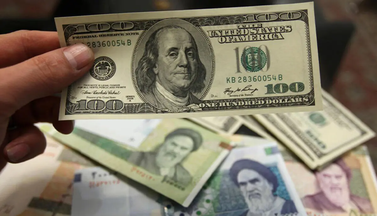 برگشت دلار از پیک قیمتی آبان