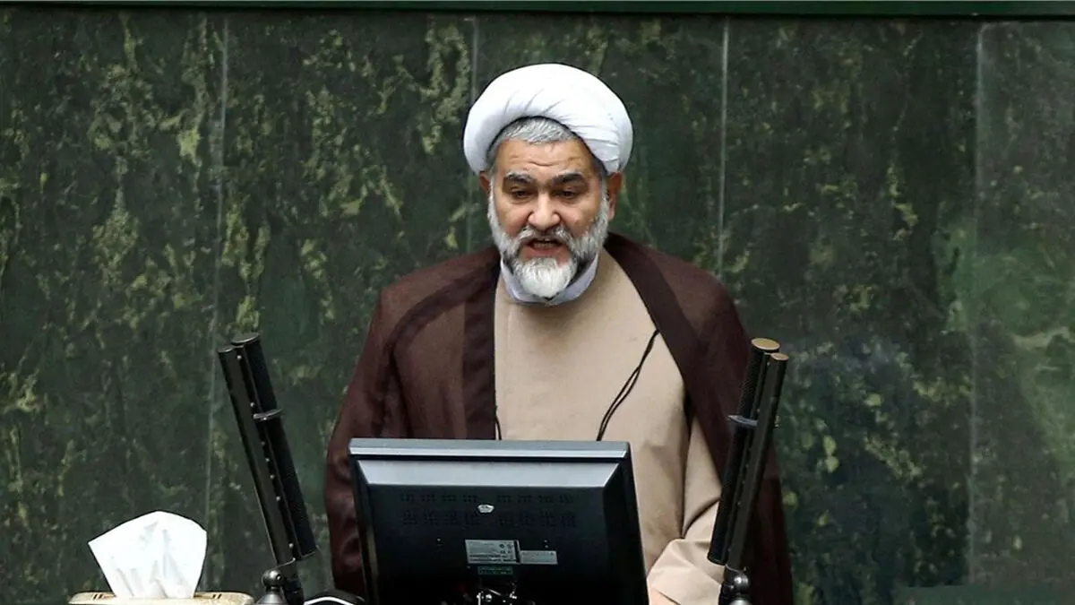 حمله تند روزنامه اصولگرا به نوروزی نماینده مجلس: بار اولت نیست