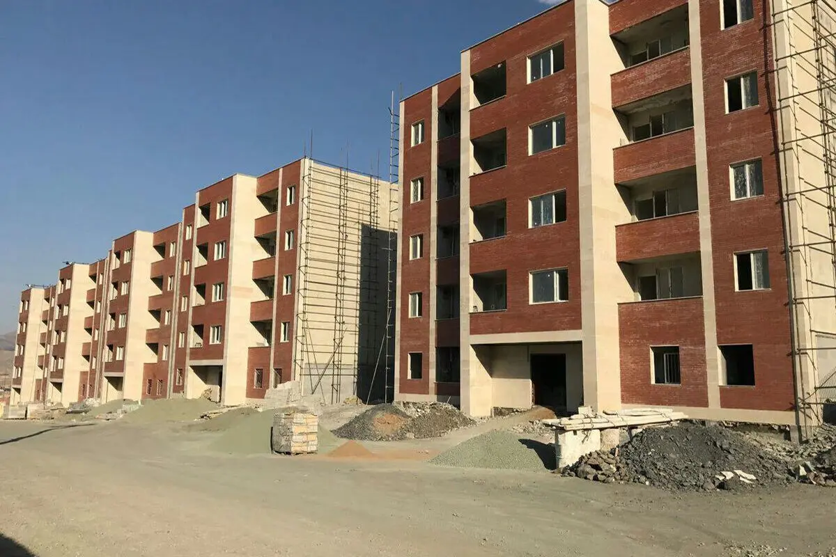 مردان مجرد بالای ۴۵ سال برای خانه ثبت‌نام کنند