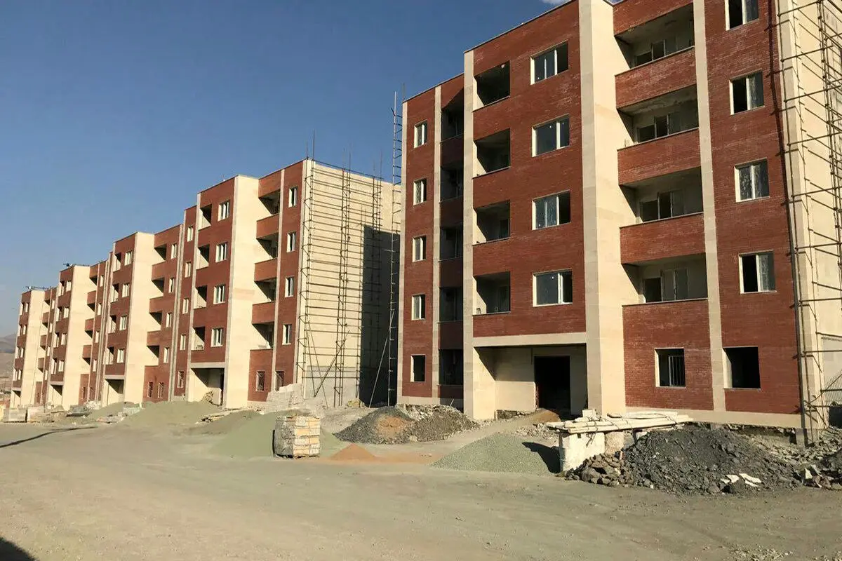 مردان مجرد بالای ۴۵ سال برای خانه ثبت‌نام کنند