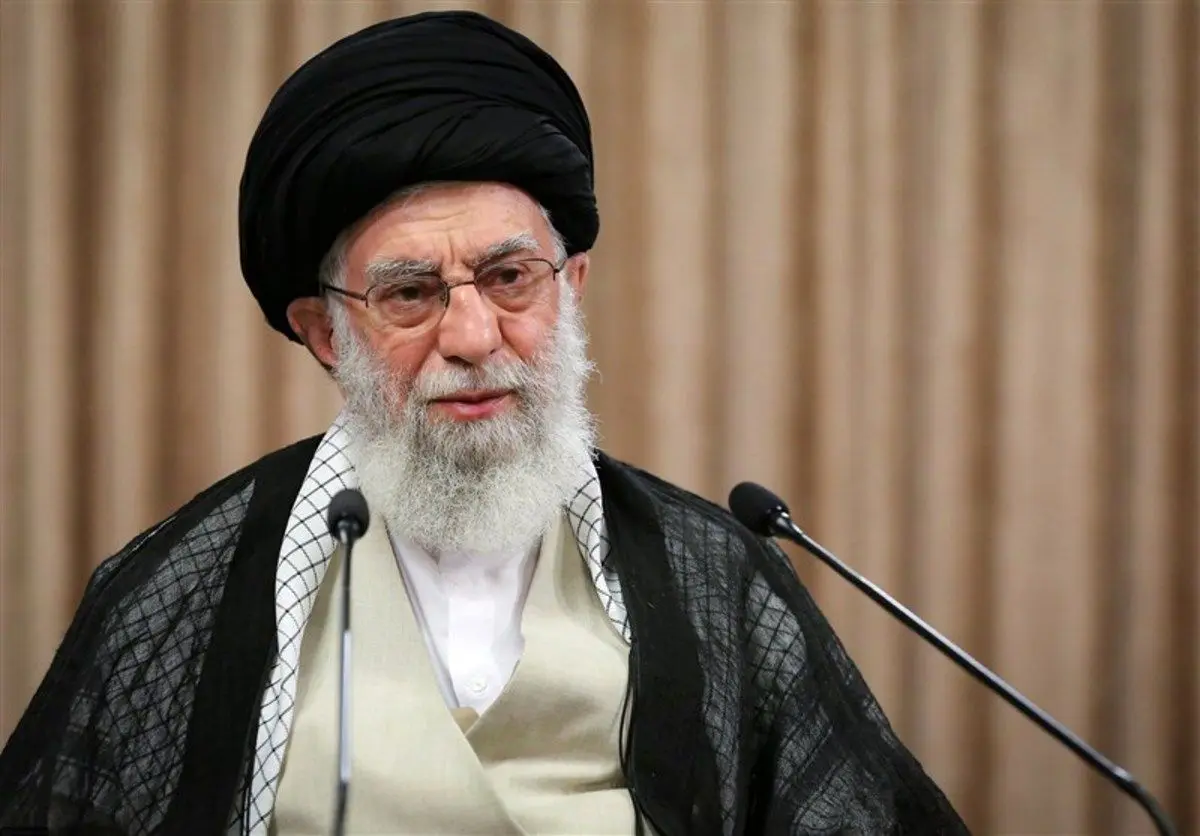 دستخط محرمانه رهبری به روحانی درباره قیمت بنزین