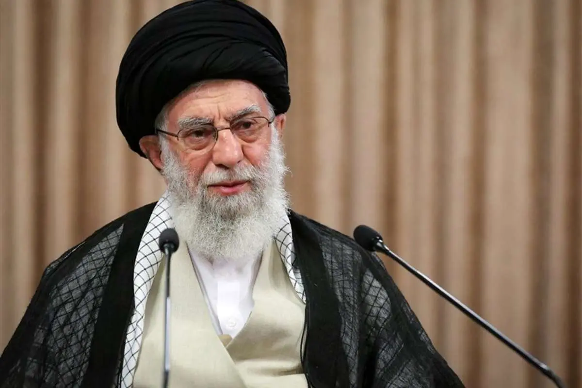 دستخط محرمانه رهبری به روحانی درباره قیمت بنزین