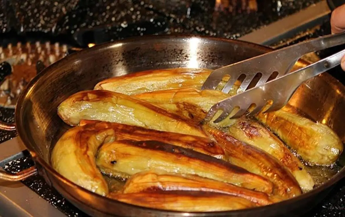 ترفندهای سرخ کردن بادمجان با روغن کم