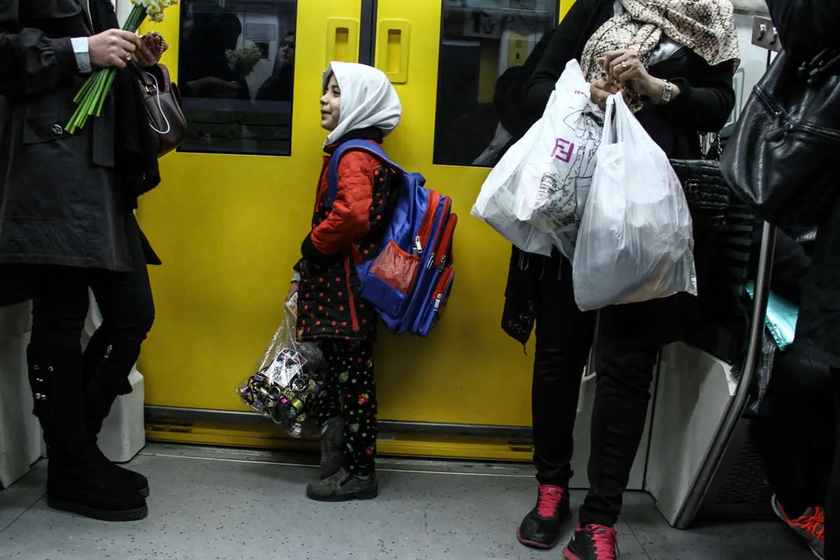 بهزیستی: دو هزار کودکِ کار در متروها کار میکنند