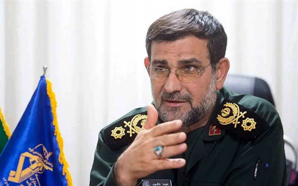 فرمانده نیروی دریایی سپاه: ۹ سیلی به آمریکایی‌ها زدیم