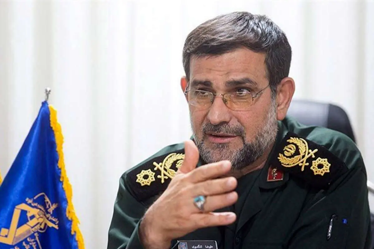 فرمانده نیروی دریایی سپاه: ۹ سیلی به آمریکاییها زدیم