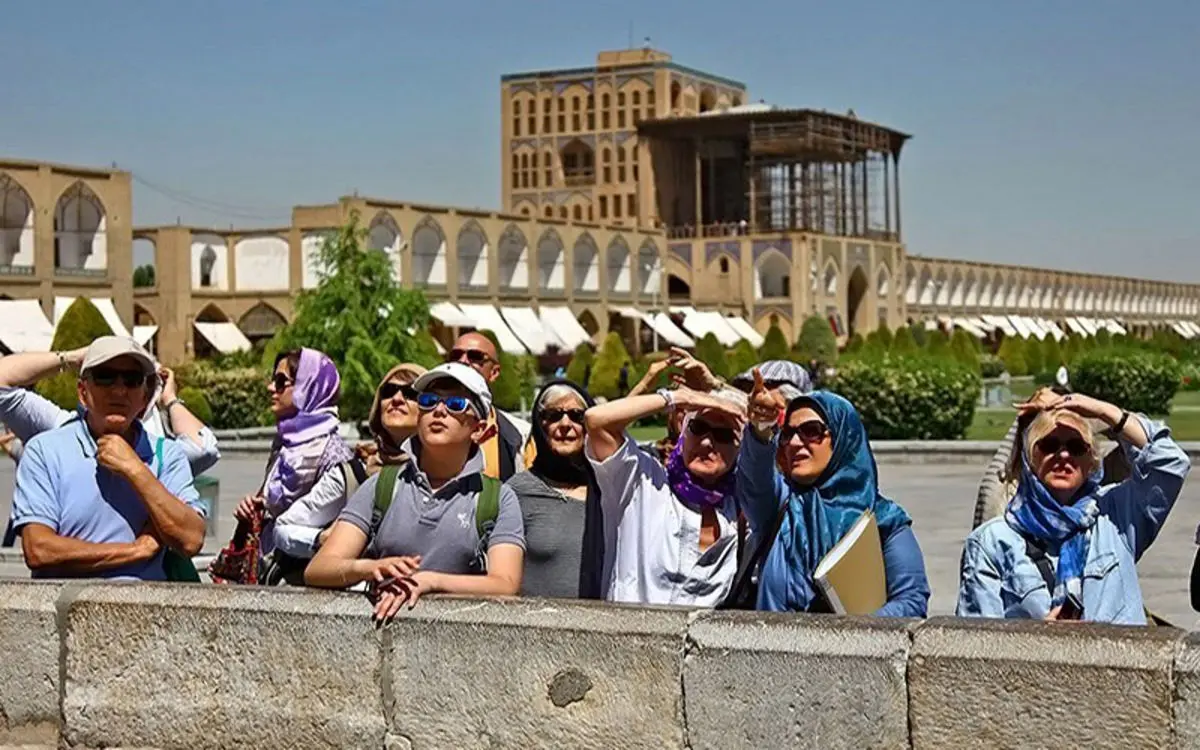 هر گردشگر چه قدر برای ایران پول می‌آورد؟