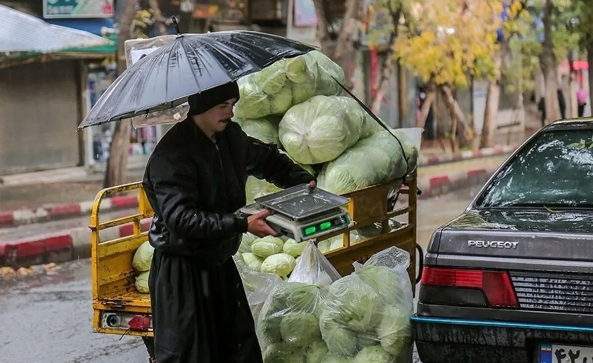 (تصاویر) بارش باران پاییزی در سنندج