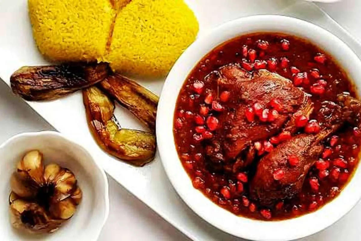 طرز تهیه خورش انار و آلو مازندرانی، غذای مخصوص شب یلدا