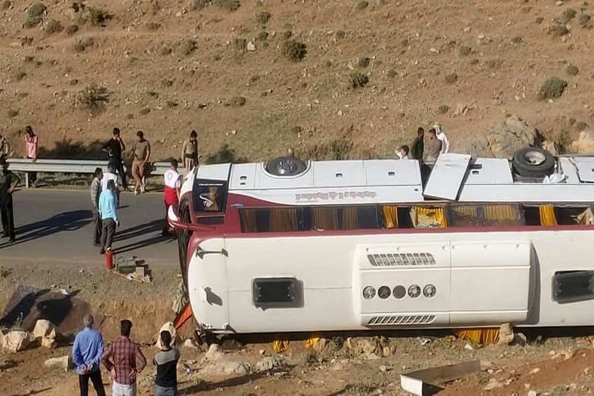 مقصران واژگونی اتوبوس خبرنگاران مشخص شدند