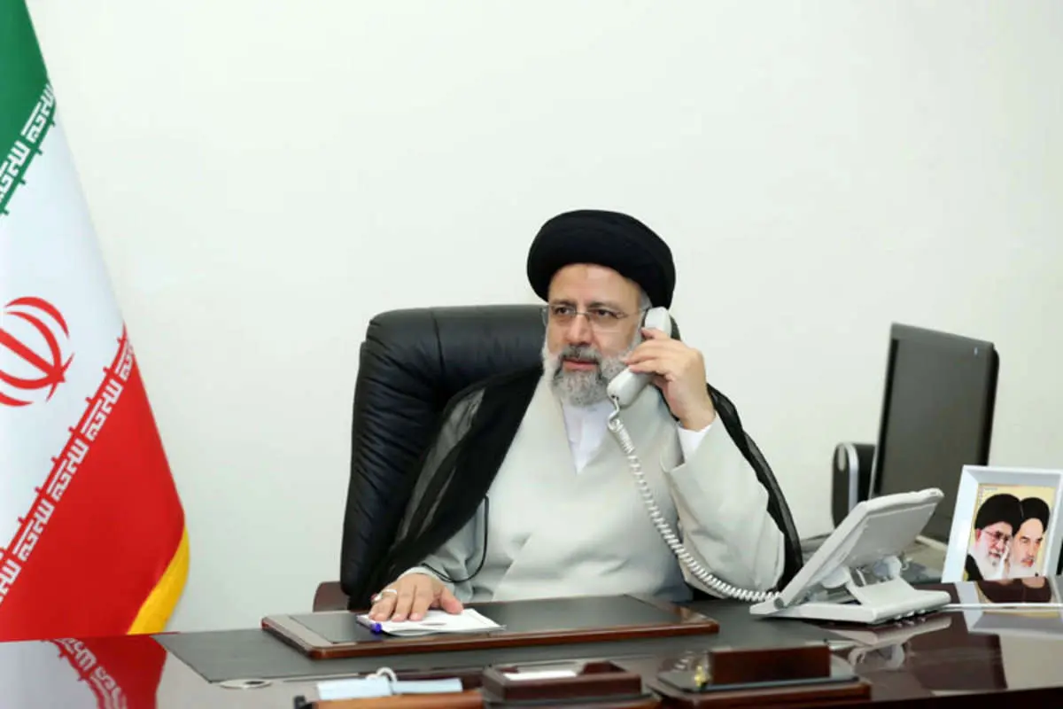 رئیسی به مکرون: آماده ادامه همکاری کامل با آژانس هستیم