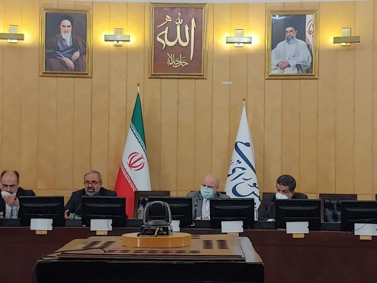 رسوایی میکروفون باز در کمیته بررسی «طرح صیانت»
