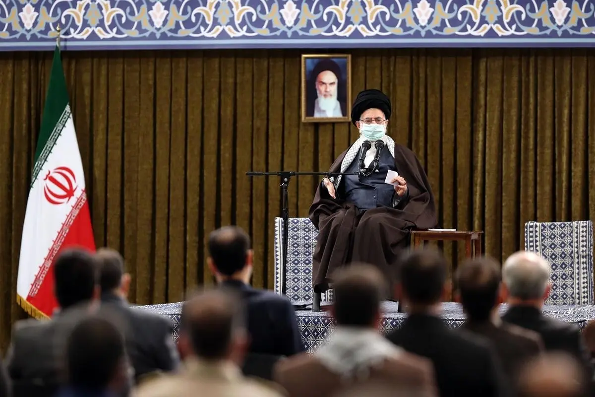 رهبر انقلاب: ایلام در دفاع مقدّس یک دژ مستحکم بود