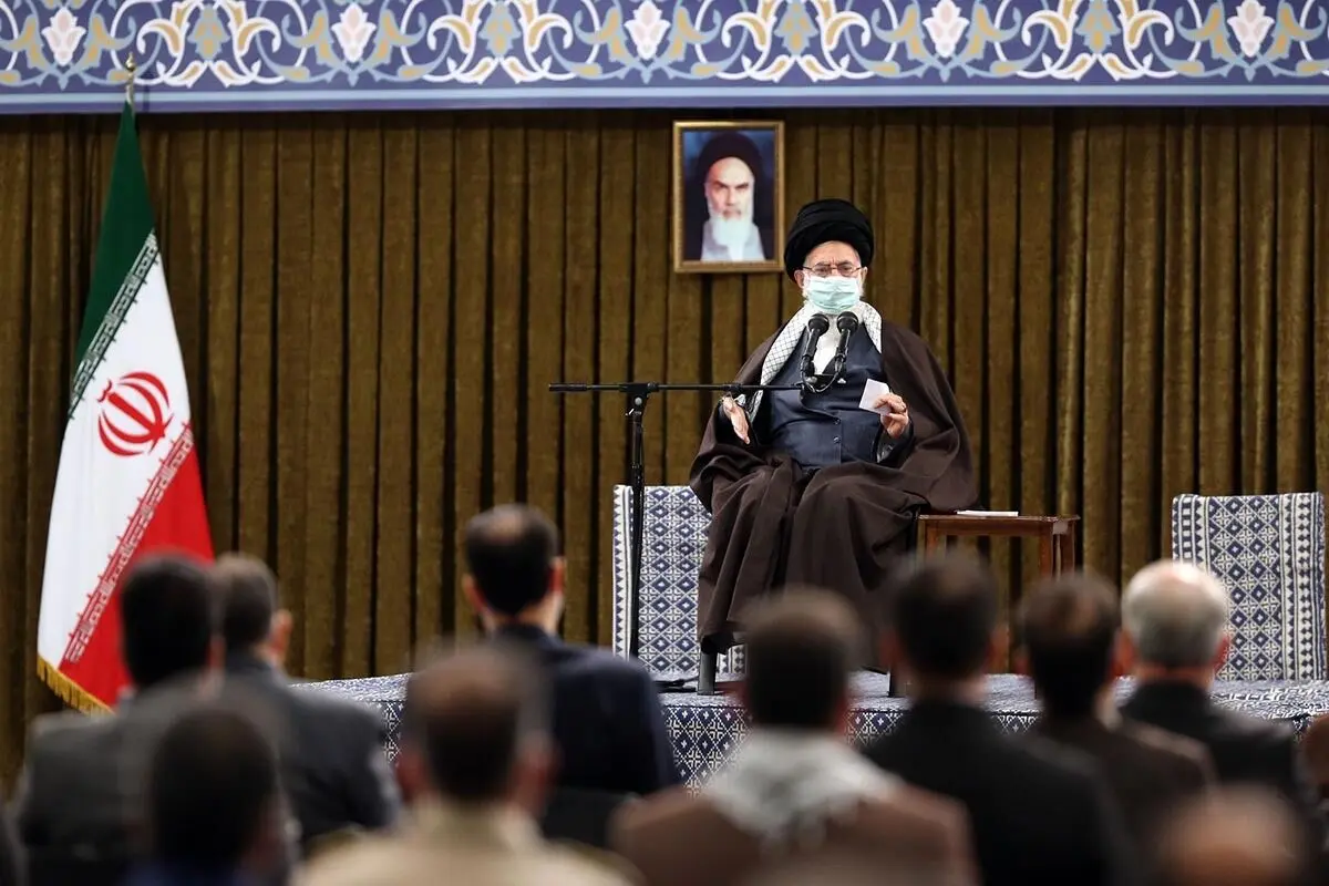رهبر انقلاب: ایلام در دفاع مقدّس یک دژ مستحکم بود