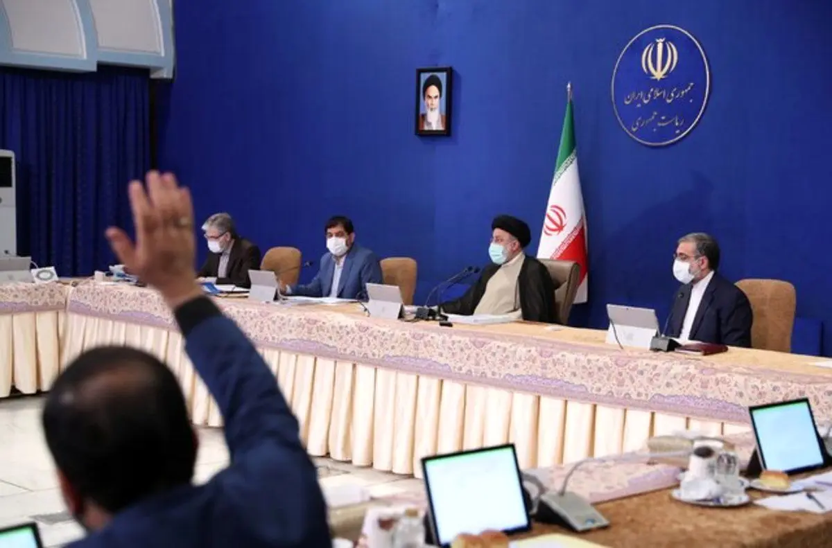 تشکیل کمیته‌ای برای بررسی افزایش پلکانی حقوق