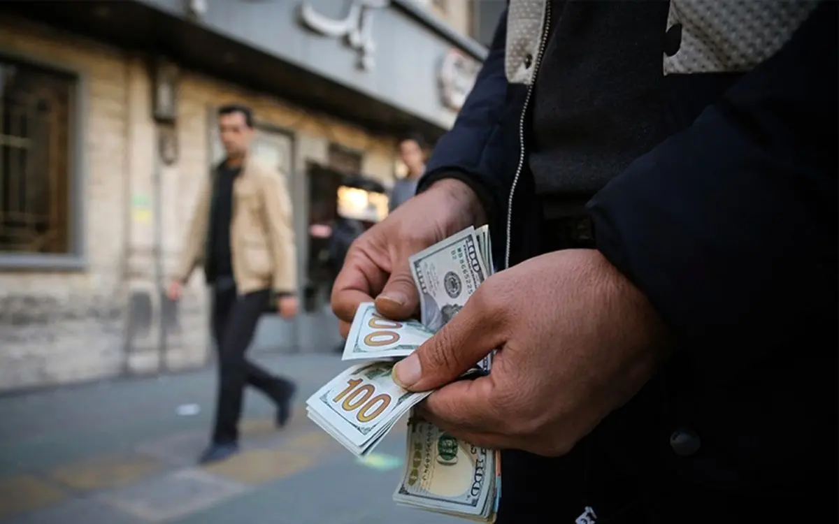پیش‌بینی قیمت دلار امروز شنبه ۱۳ آذر ۱۴۰۰