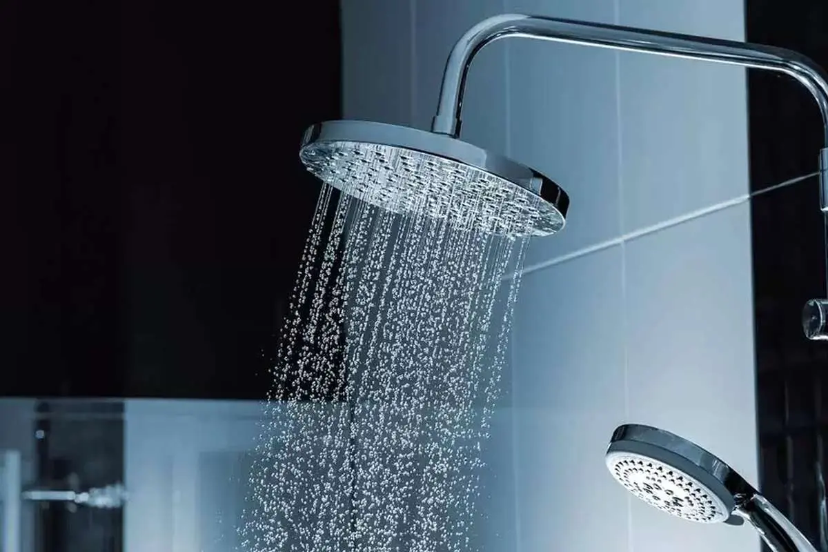 ۶ مرحله برای تمیز کردن سر دوش