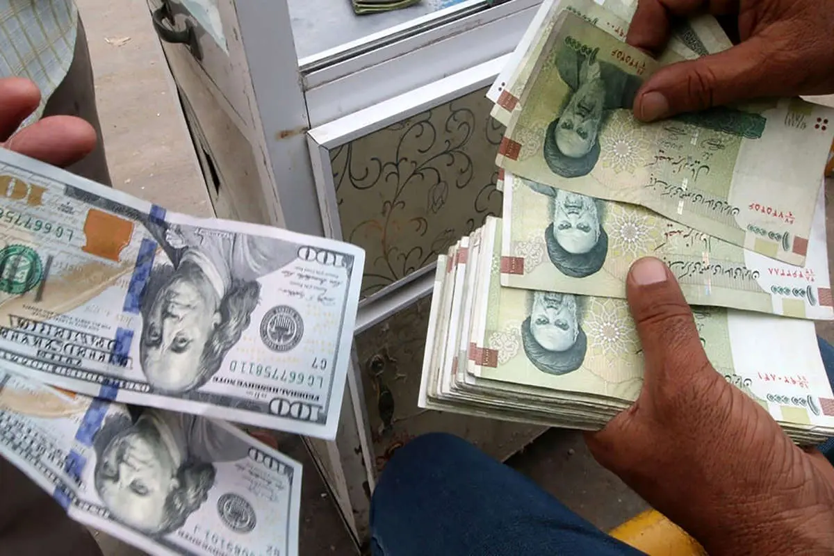 آزادسازی قیمتها و حذف ارز ۴۲۰۰ تومانی یعنی گسترش فقر