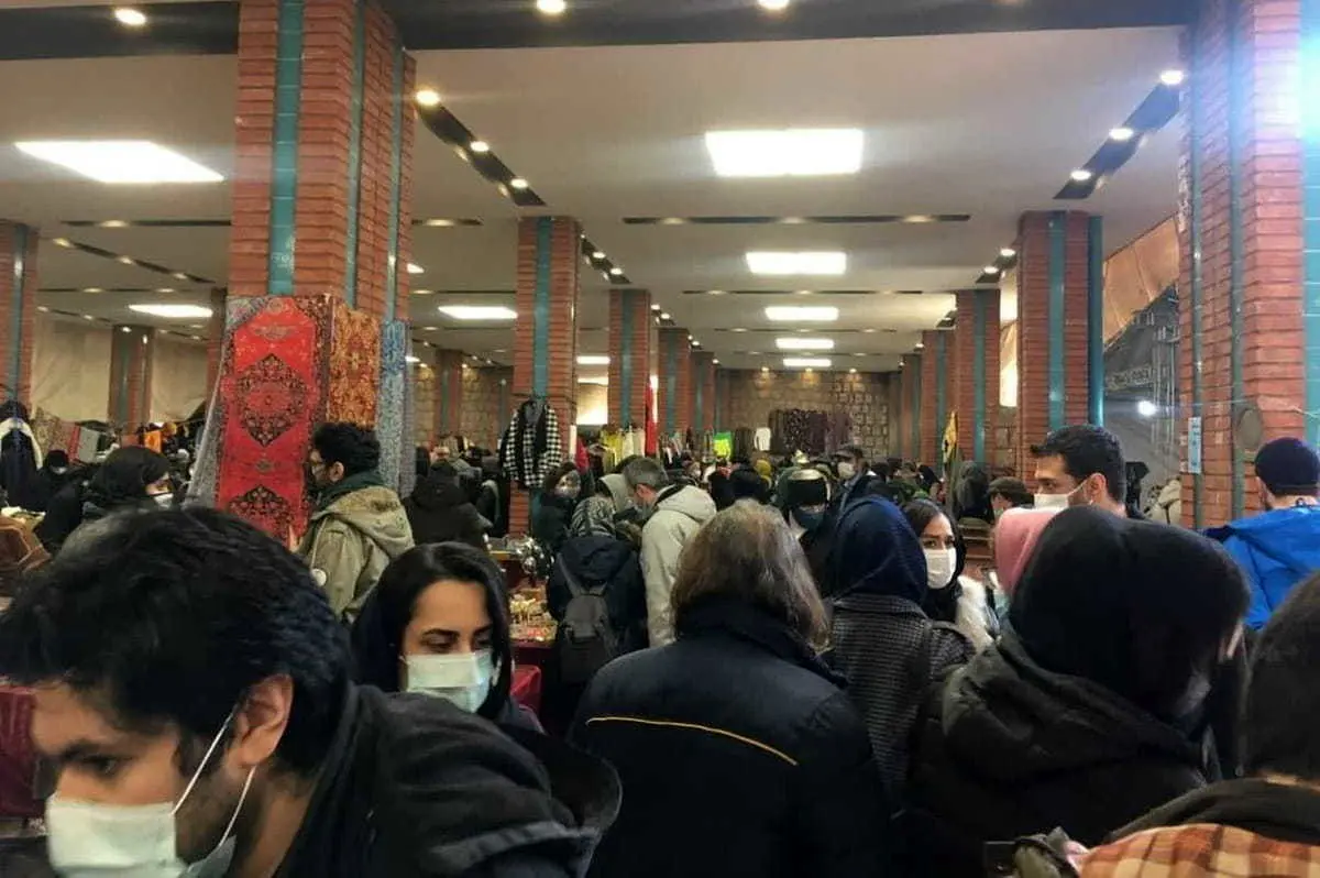 راهنمای جمعه بازار پارکینگ پروانه تهران؛ همه چیز آنتیک و سنتی