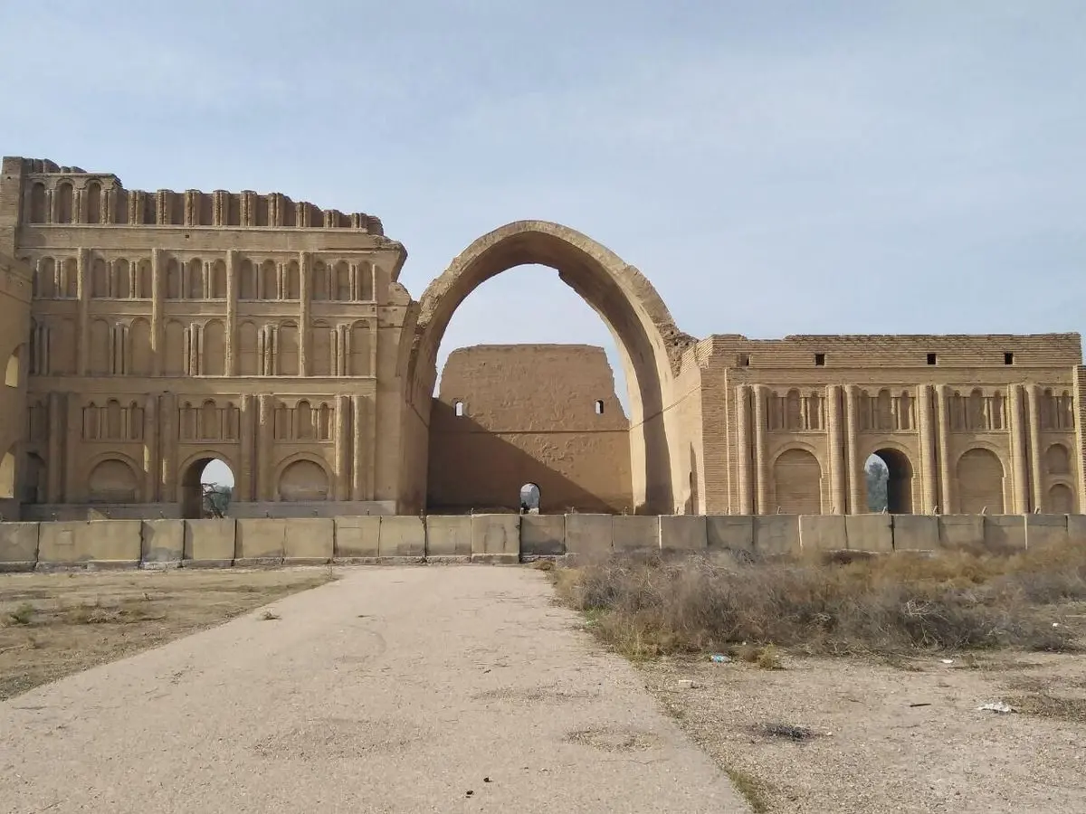 (تصاویر) مرمت طاق کسری در عراق