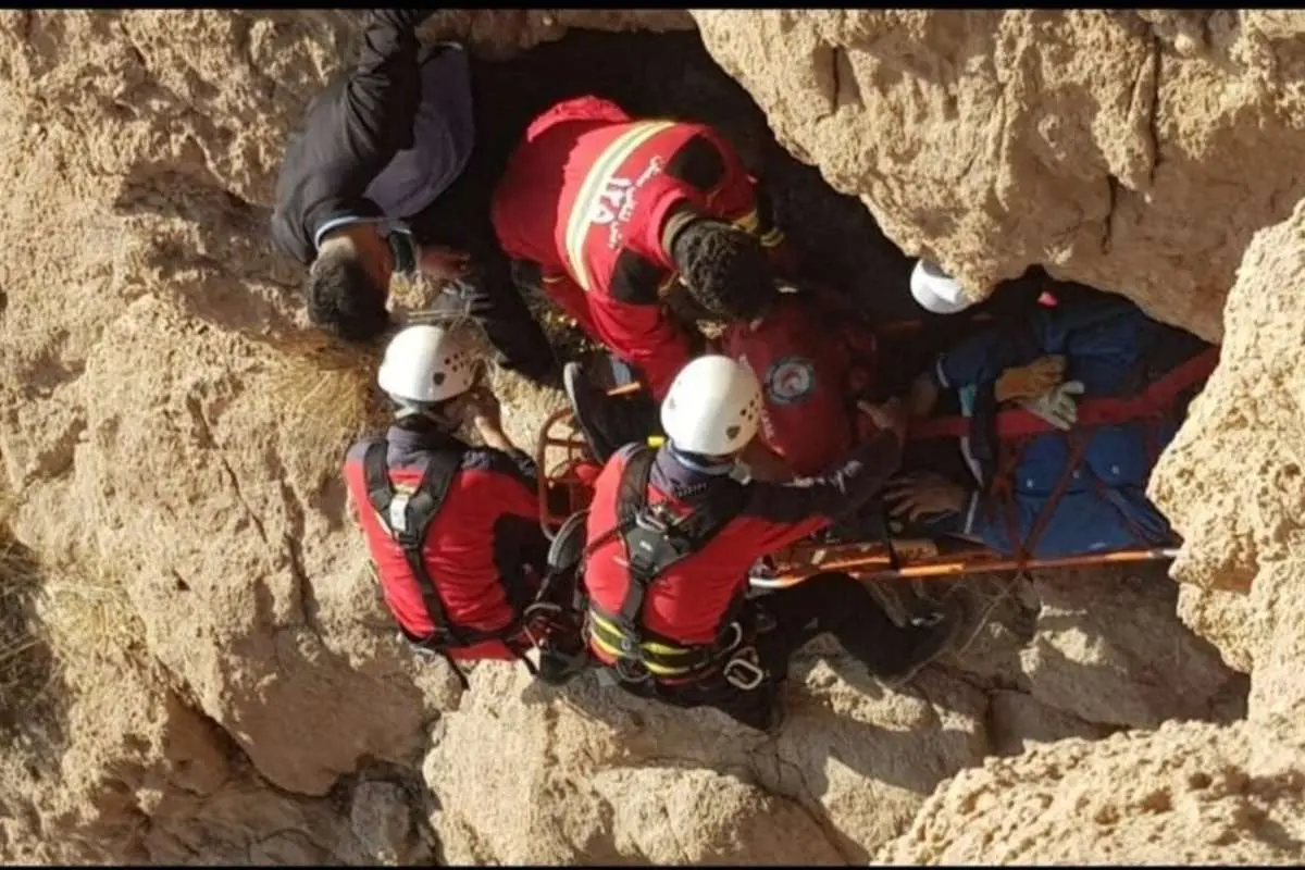 سقوط پاراگلایدر در سمنان