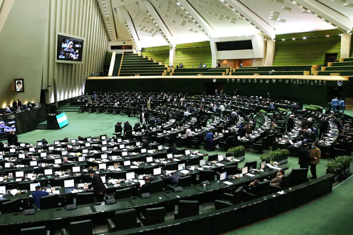 پینگ پنگ اصلاح قانون انتخابات میان دولت و مجلس