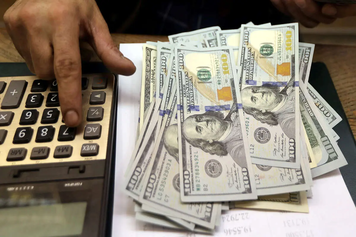 ارز مسافرتی ۲۲۰۰ یورو شد