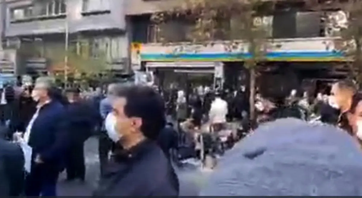 (ویدئو) تجمع اعتراضی جانبازان مقابل بنیاد شهید