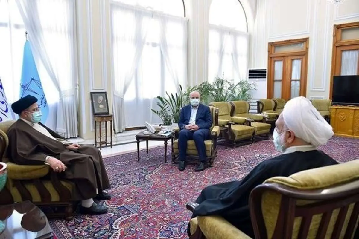 دیدار سران قوا درباره مشکلات اقتصادی