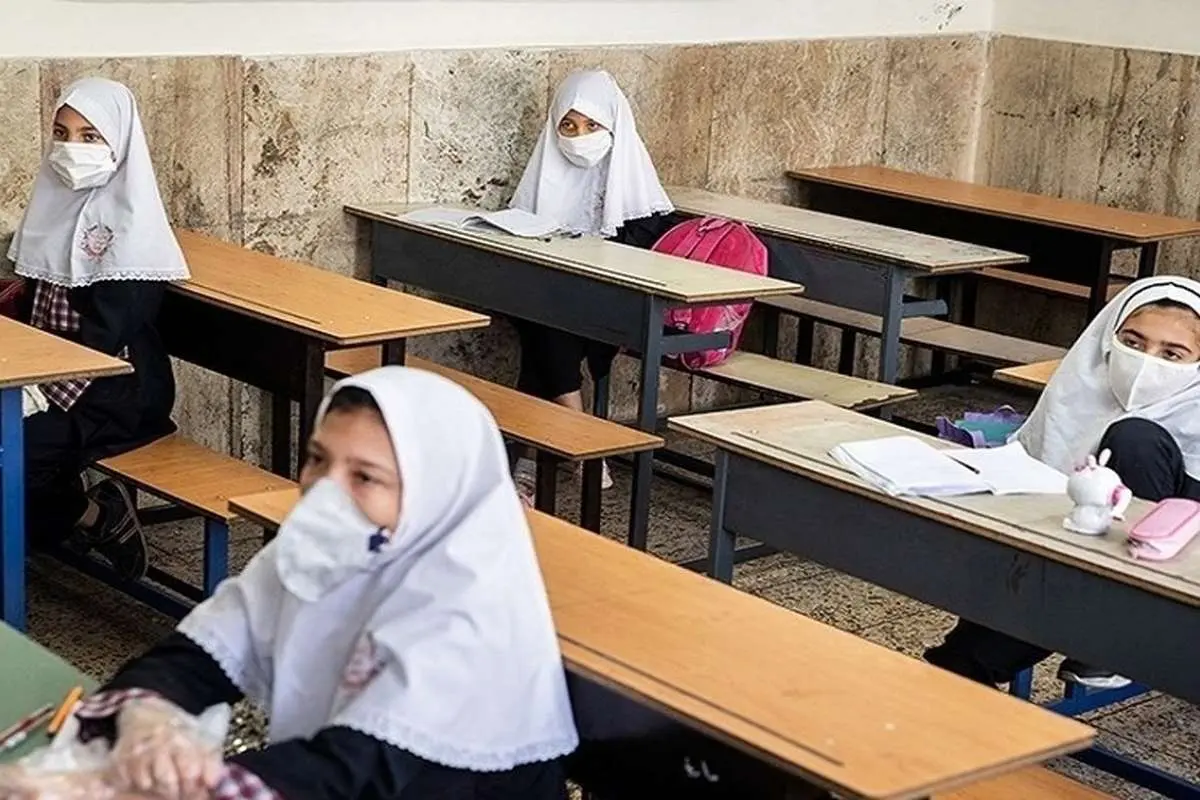 دکتر هاشمیان: مخالف بازگشایی مدارس بودیم