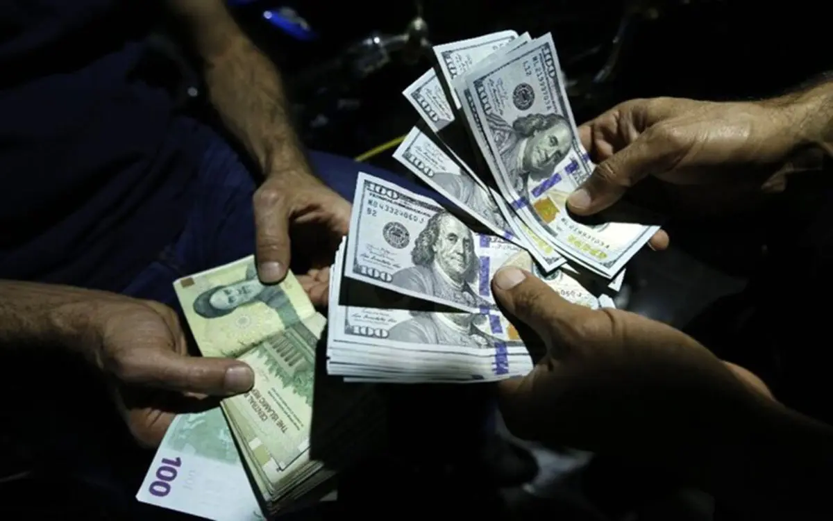 دلار و کالا‌ها قیمت‌شان بالا می‌رود؛ توجه نمی‌کنند که دولت عوض شده!