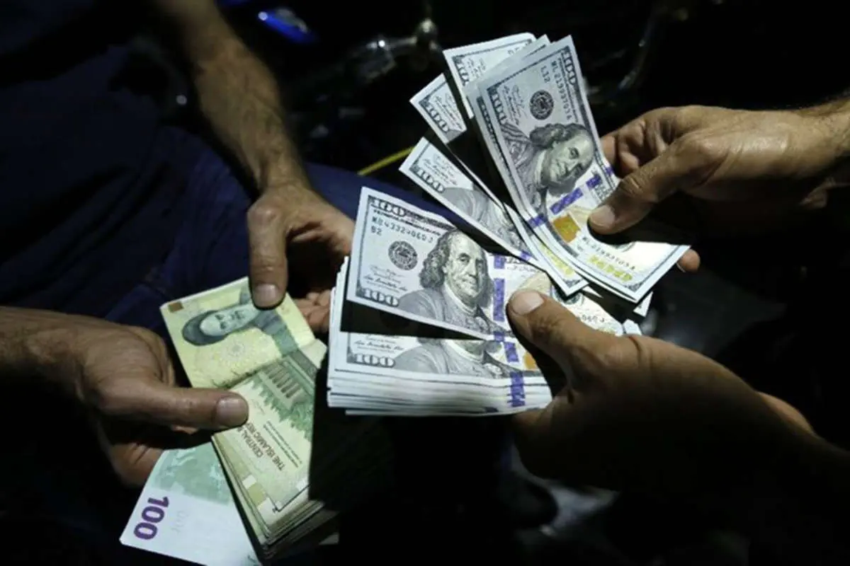 دلار و کالاها قیمتشان بالا میرود؛ توجه نمیکنند که دولت عوض شده!
