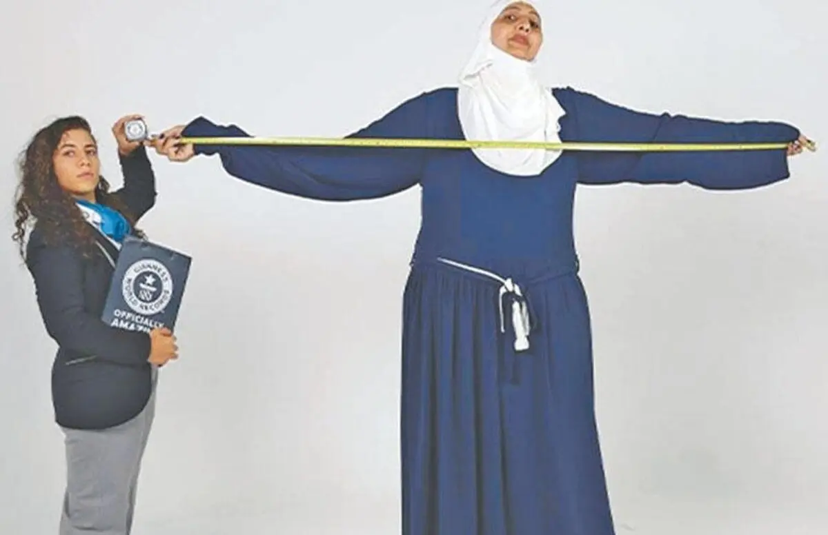(ویدئو) بلندقد‌ترین زن جهان درگذشت